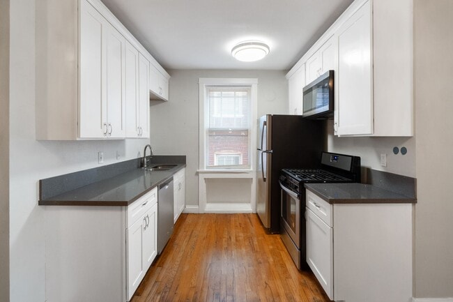 Foto del edificio - McDreamy 2BR w/ Balcony