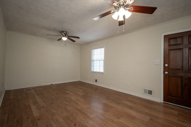 Building Photo - 135 McAlpin Dr