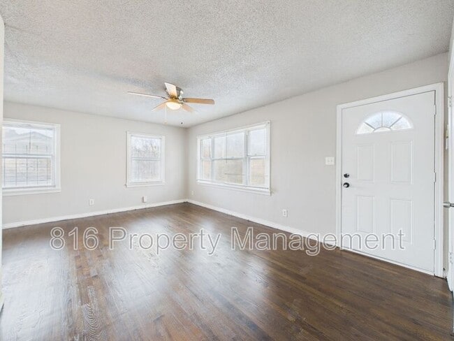 Building Photo - 4036 Cleveland Ave.