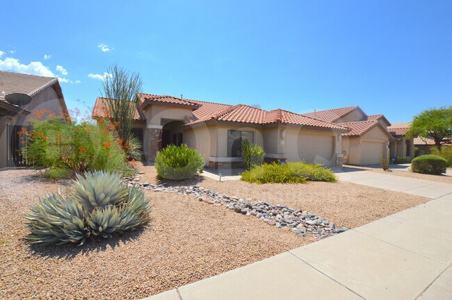 Building Photo - 4215 E Hamblin Dr