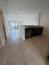 Building Photo - 1801 SW 32nd Ave