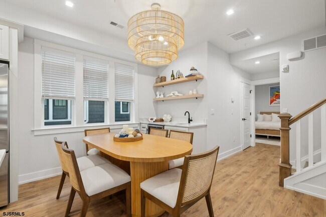 Foto del edificio - 9412 Ventnor Ave