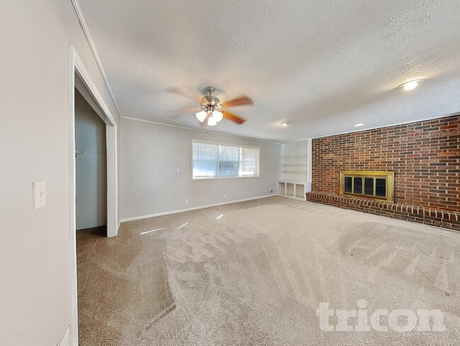 Foto del edificio - 1382 Peggy Ln NW