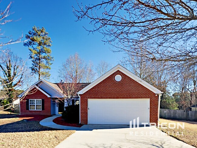 Building Photo - 421 Crested View Drive Loganville GA