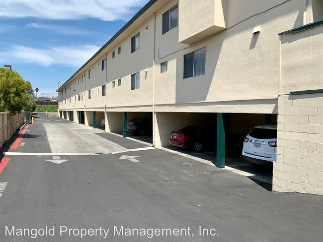 Building Photo - 16 Natividad Rd
