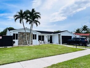 Building Photo - 8040 SW 196th Terrace