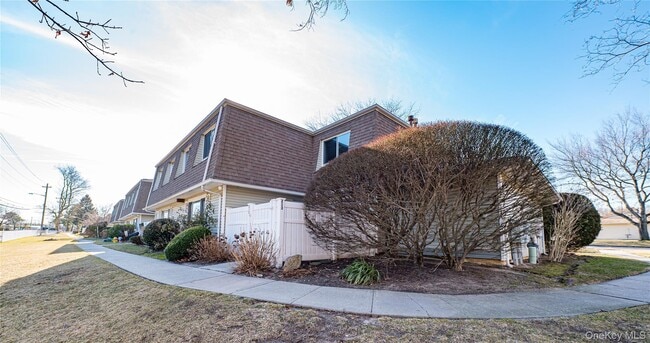 Foto del edificio - 213 Storm Dr