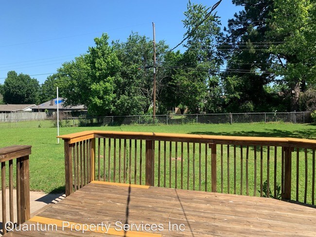 Foto del edificio - 3 br, 2 bath House - 731 HILLSIDE DR
