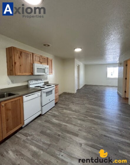 Foto del edificio - 1942 Brock-4