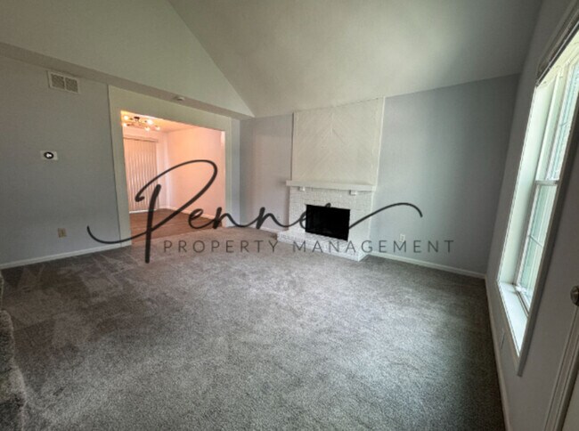 Building Photo - 1606 Blueberry Dr