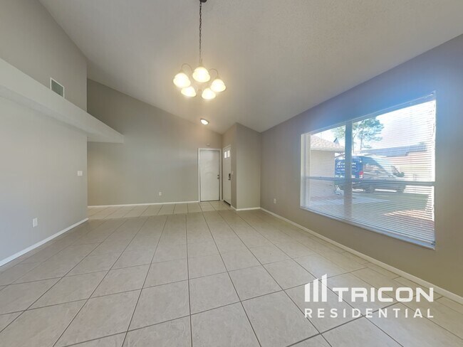 Building Photo - 1410 Cloverfield Drive Brandon FL