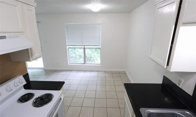 Building Photo - 2906 Sweeney Ln