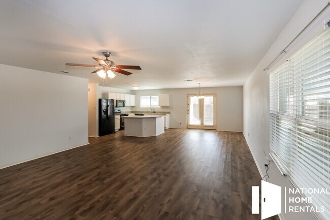 Building Photo - 1626 Kawati Way