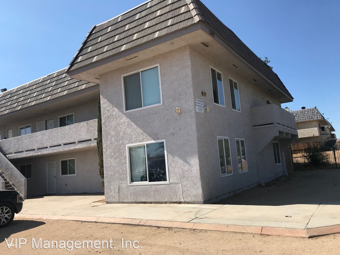 Foto principal - 11927 1st Ave