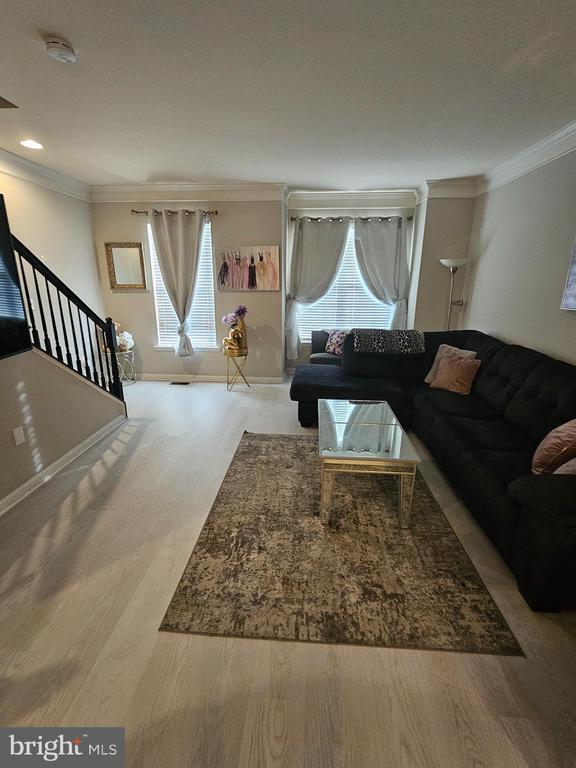 Foto principal - 562 Edmonton Terrace NE