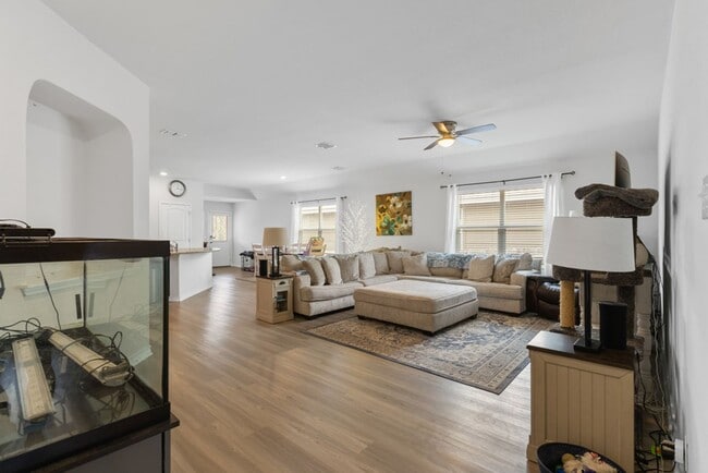 Foto del edificio - 4 Bedroom/2 Bath Amhurst
