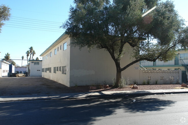 Building Photo - Glade Apartments