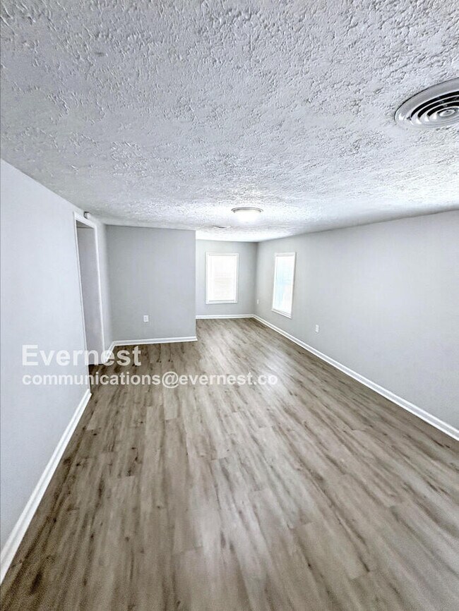 Foto del edificio - 908 Davis St