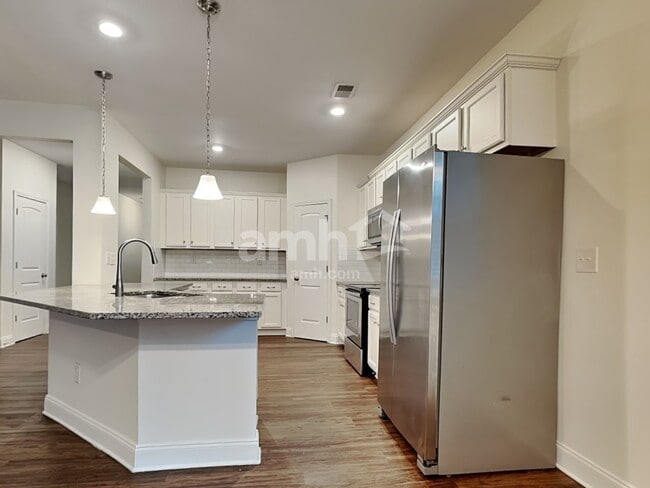 Foto del edificio - 1512 Weatherbrook Cir