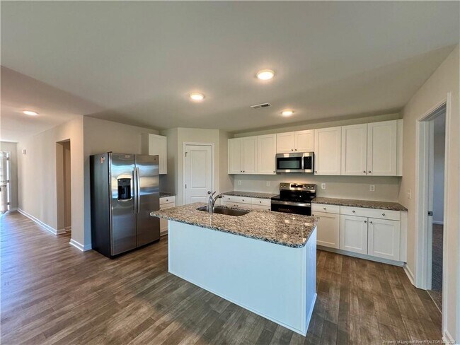 Building Photo - 96 Buggy Top Ln