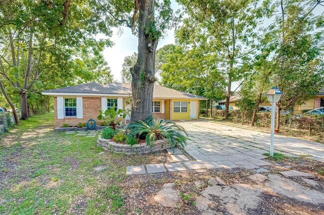 Building Photo - 4325 Talina Way