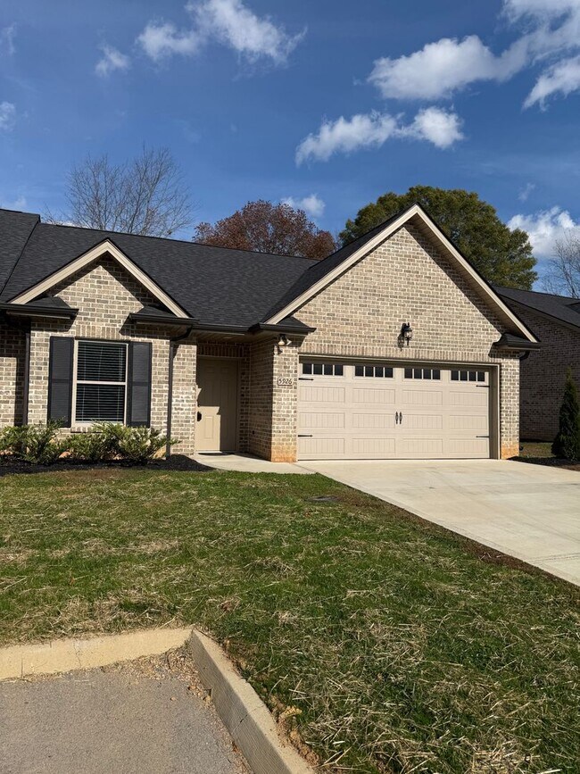 Knoxville 37912 - 2 bedroom 2 bath condo -... - Knoxville 37912 - 2 bedroom 2 bath condo -...