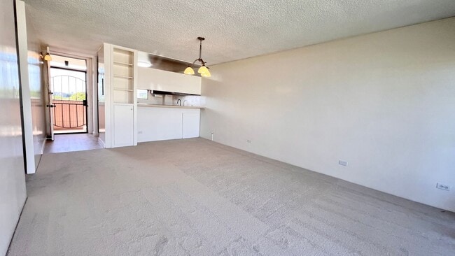 Building Photo - AVAILABLE NOW! 2-Bedroom, 2-Bath Corner Un...