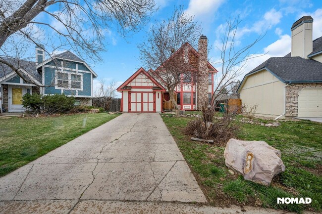 Building Photo - Charming 1BR with 2 Lofts House in Aurora