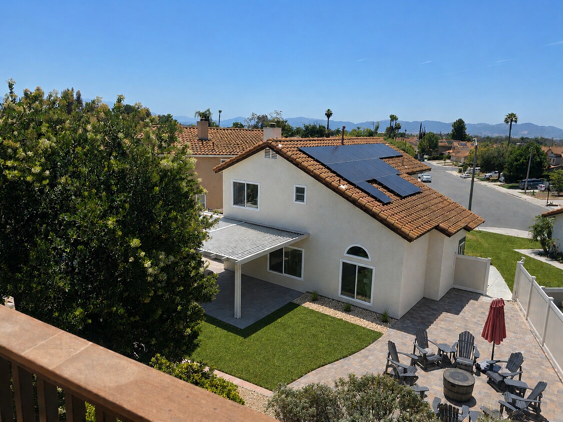 Building Photo - Beautiful Three Bedroom Two and a Half Bathroom Home in Murrieta!