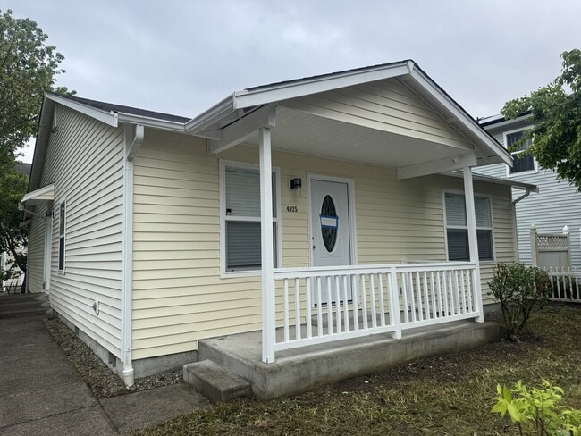 Building Photo - 4925 42nd Ln SE