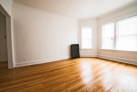 Foto del edificio - 1448 W 83rd