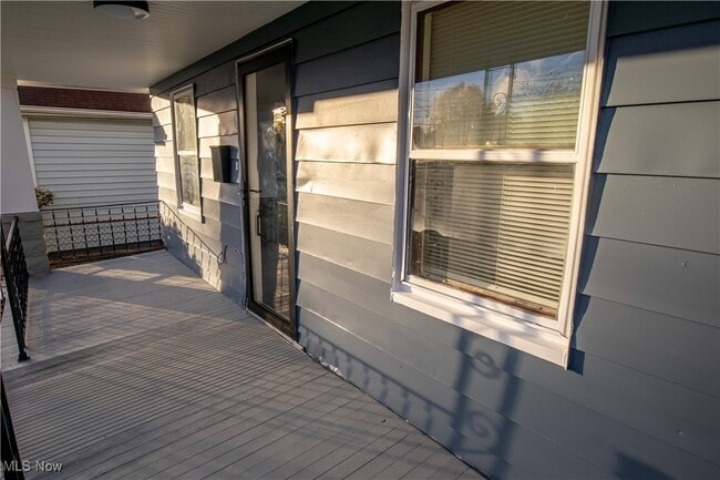 Foto del edificio - 12412 Sprecher Ave