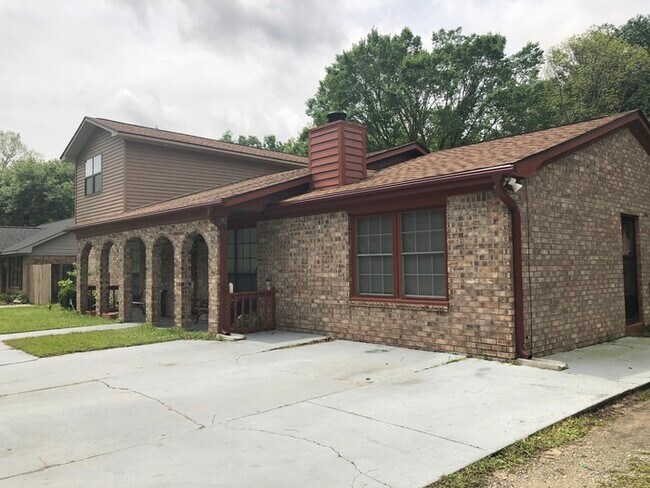 Foto del edificio - 7791 Peppercorn Ln