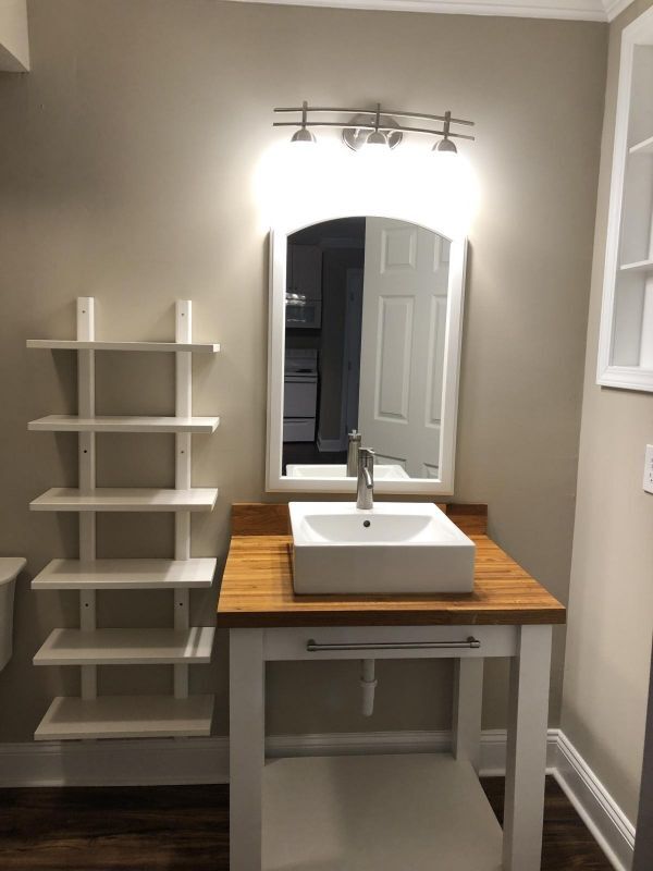 Built ins for extra storage - 1435 Fernwood Glendale Rd