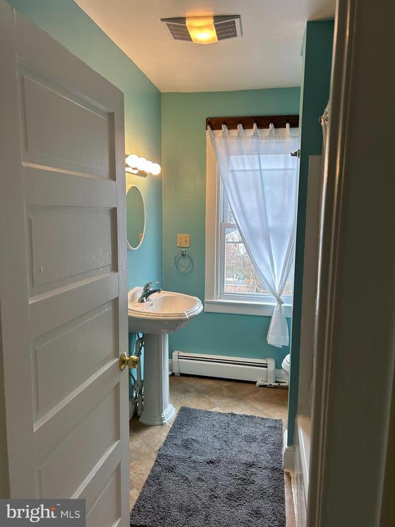 Foto del edificio - 532 E Hancock St