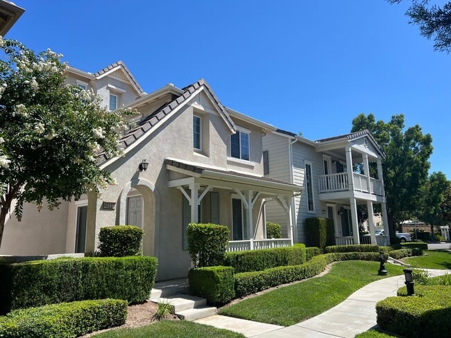 Building Photo - Harveston home! 3 bedroom plus loft for re...