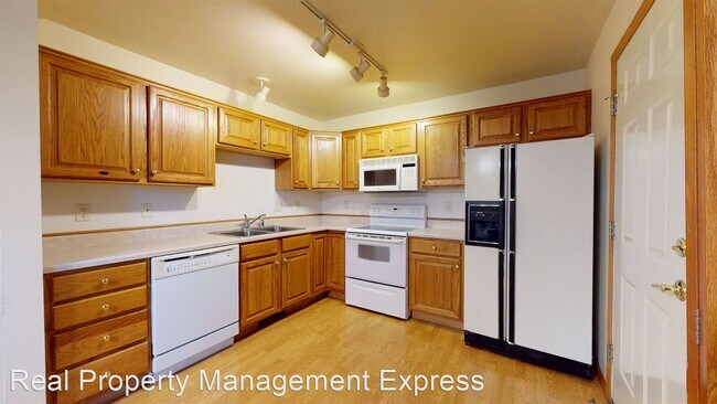 Foto del edificio - 2 br, 1 bath House - 5200 S Baneberry Avenue