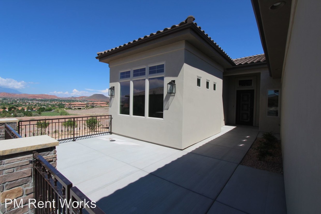 Primary Photo - 2243 W Sunbrook Dr