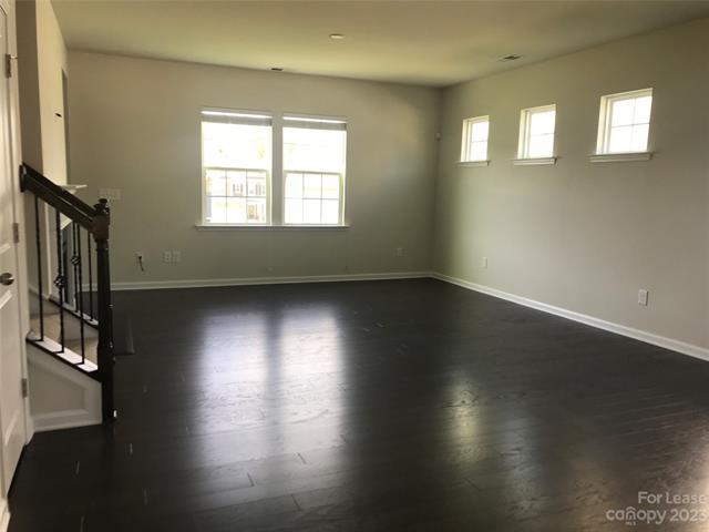 Foto del edificio - 3108 Deep River Wy