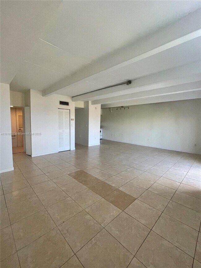 Foto del edificio - 8950 NE 8th Ave