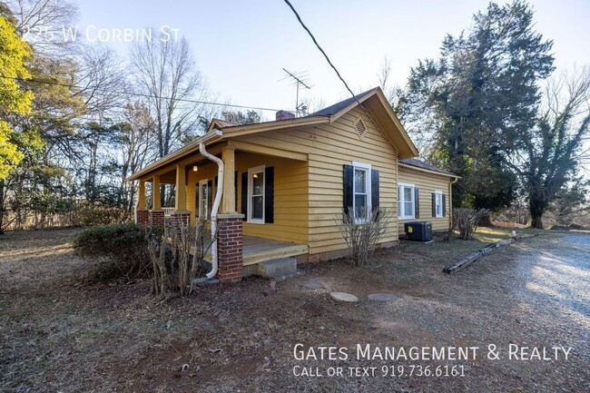 Foto del edificio - Charming, Updated, Historic Hillsborough Home