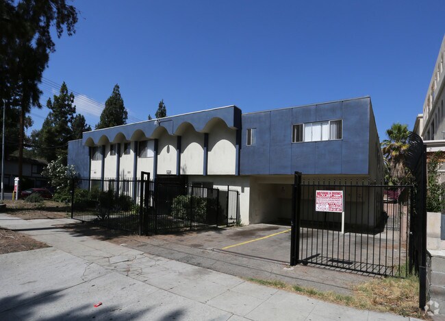 Primary Photo - Baird Apartments