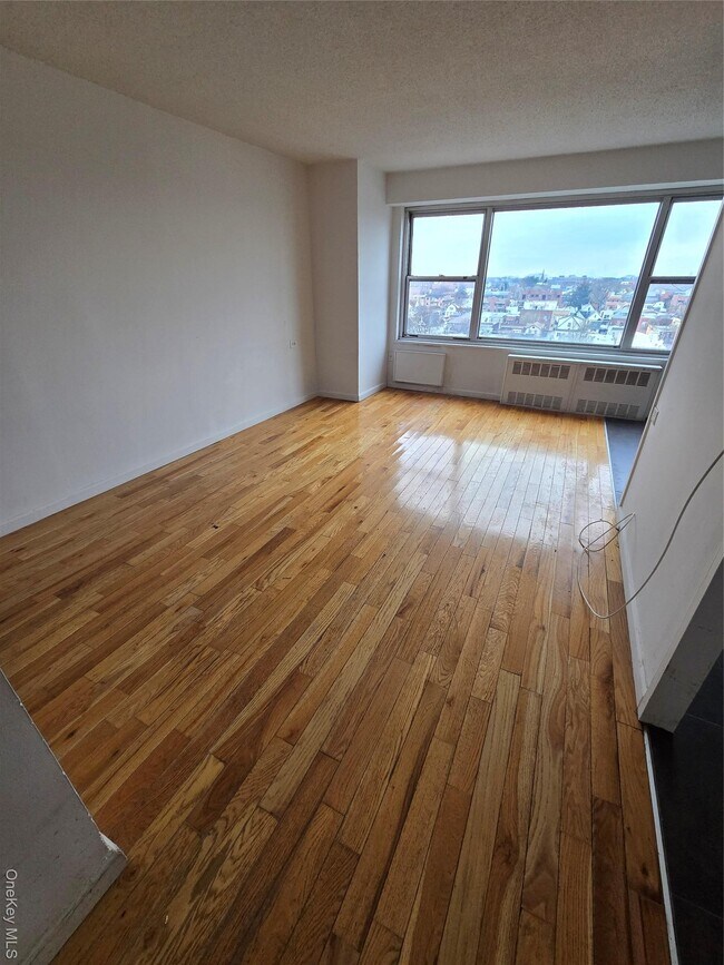 Foto del edificio - 34-12 113th St