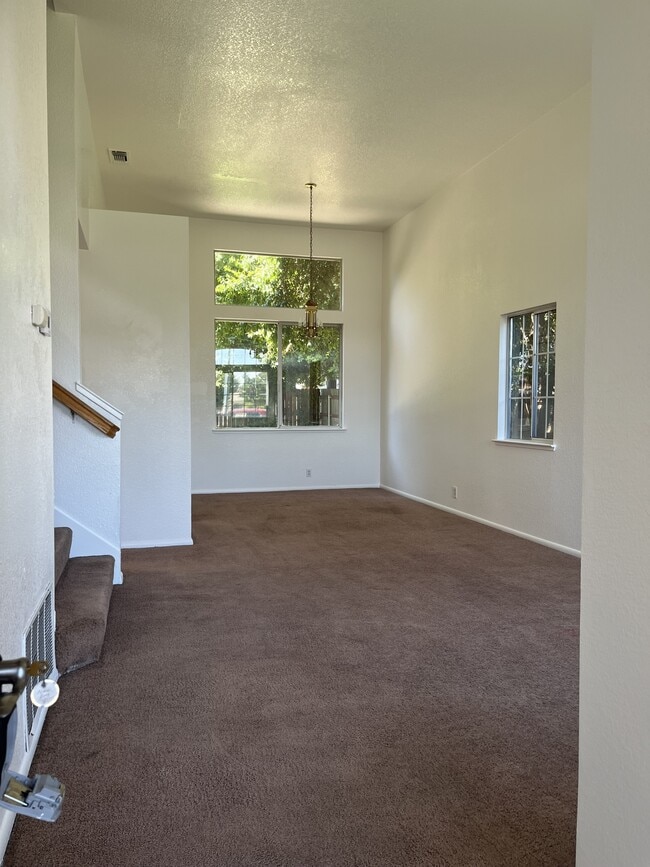 Foto del edificio - 1640 Oleander Dr