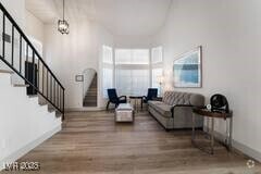 Building Photo - 909 Greystone Dr