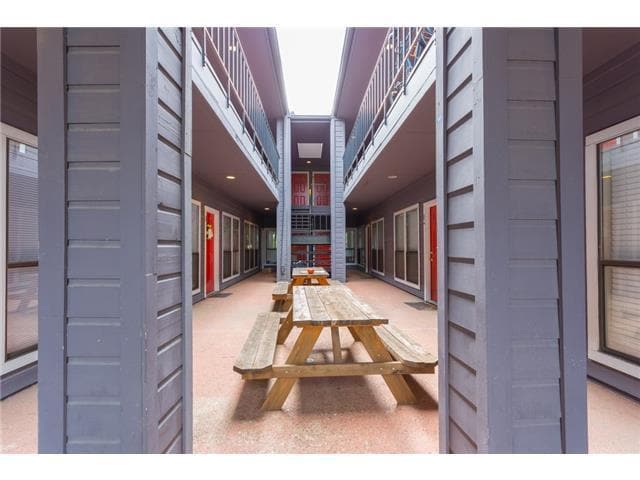 Building Photo - WESTVIEW 204