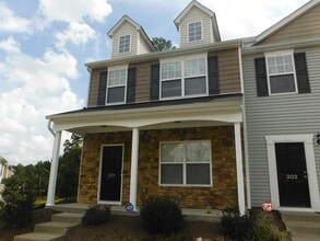 Building Photo - 1725 TW Alexander Dr