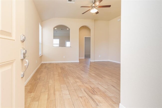Building Photo - 21527 Cotton Valley Ln
