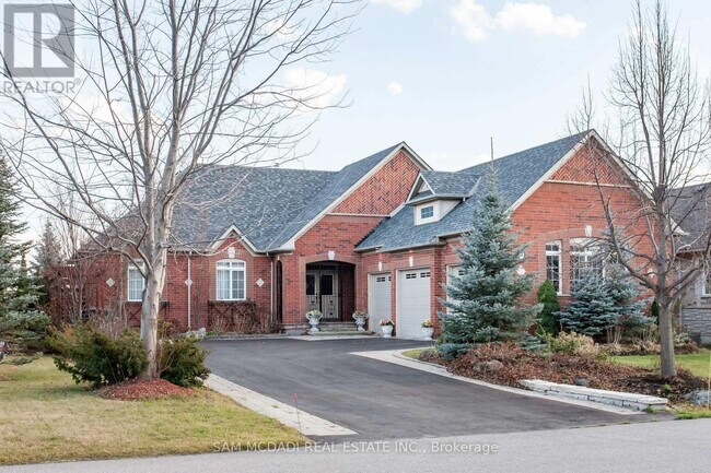 Building Photo - 50 Links Ln