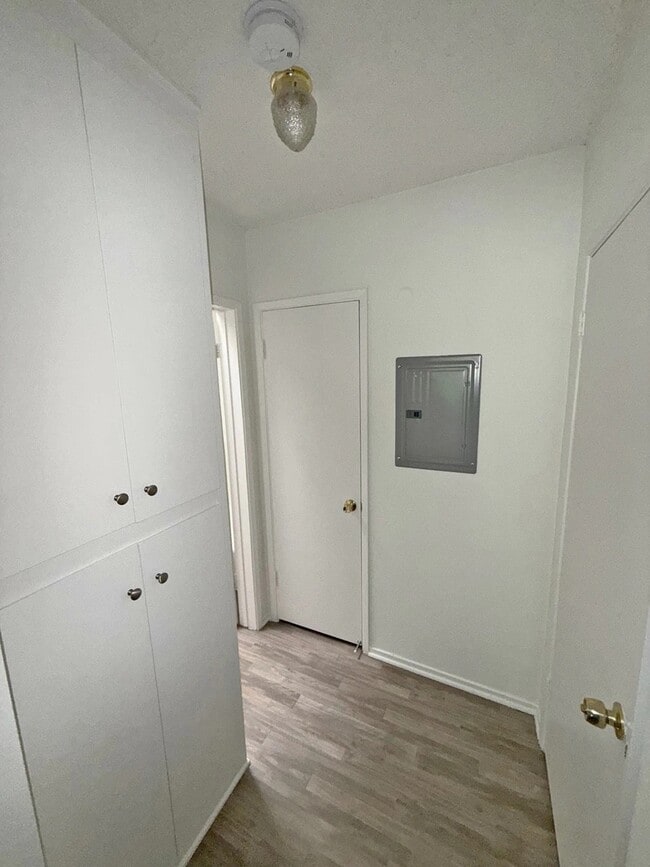 Foto del edificio - 415 E Cedar Ave